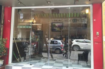 Lắp cửa kính cường lực nhà hàng tại Hải Phòng