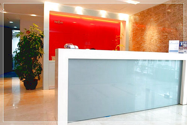 Vách kính màu ốp tường tại Hải Phòng