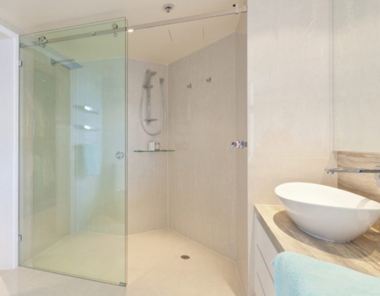 Phòng tắm kính trượt giá rẻ Hải Phòng
