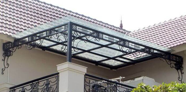 Những lưu ý cần thiết khi sử dụng mái kính cường lực