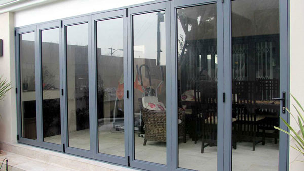 Kinh nghiệm lựa chọn kính cường lực cho mọi công trình